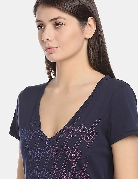 GAP Women Blue Retro 1969 Graphic V-Neck Tee