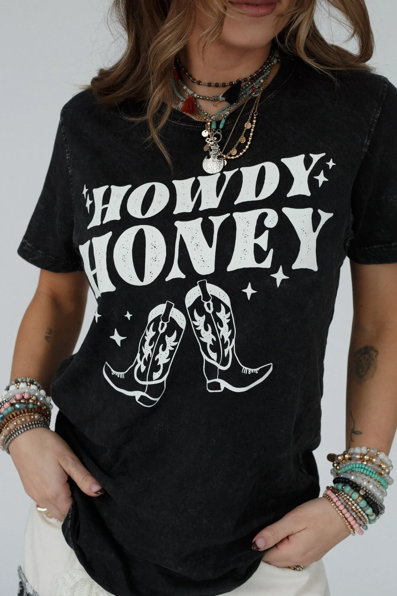 Howdy Honey Graphic Tee - Black