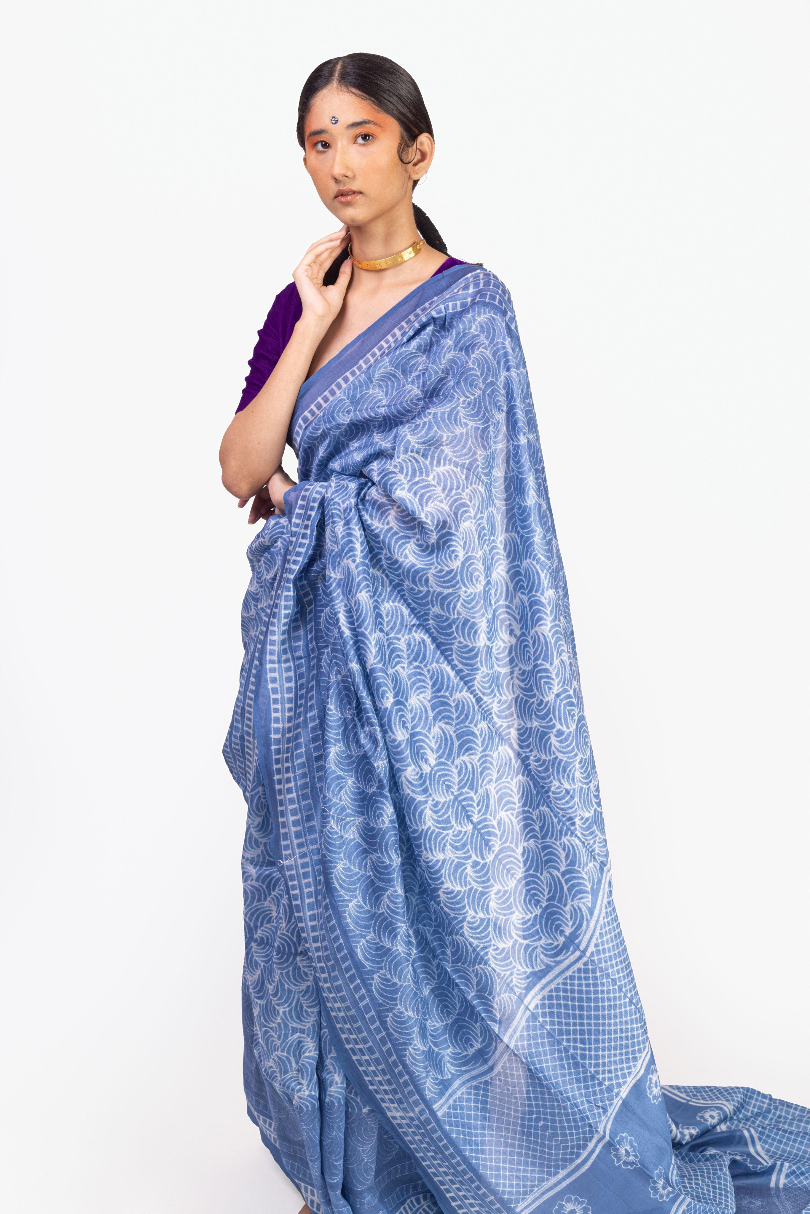 Kaisori Inayaat light blue Shibori print saree