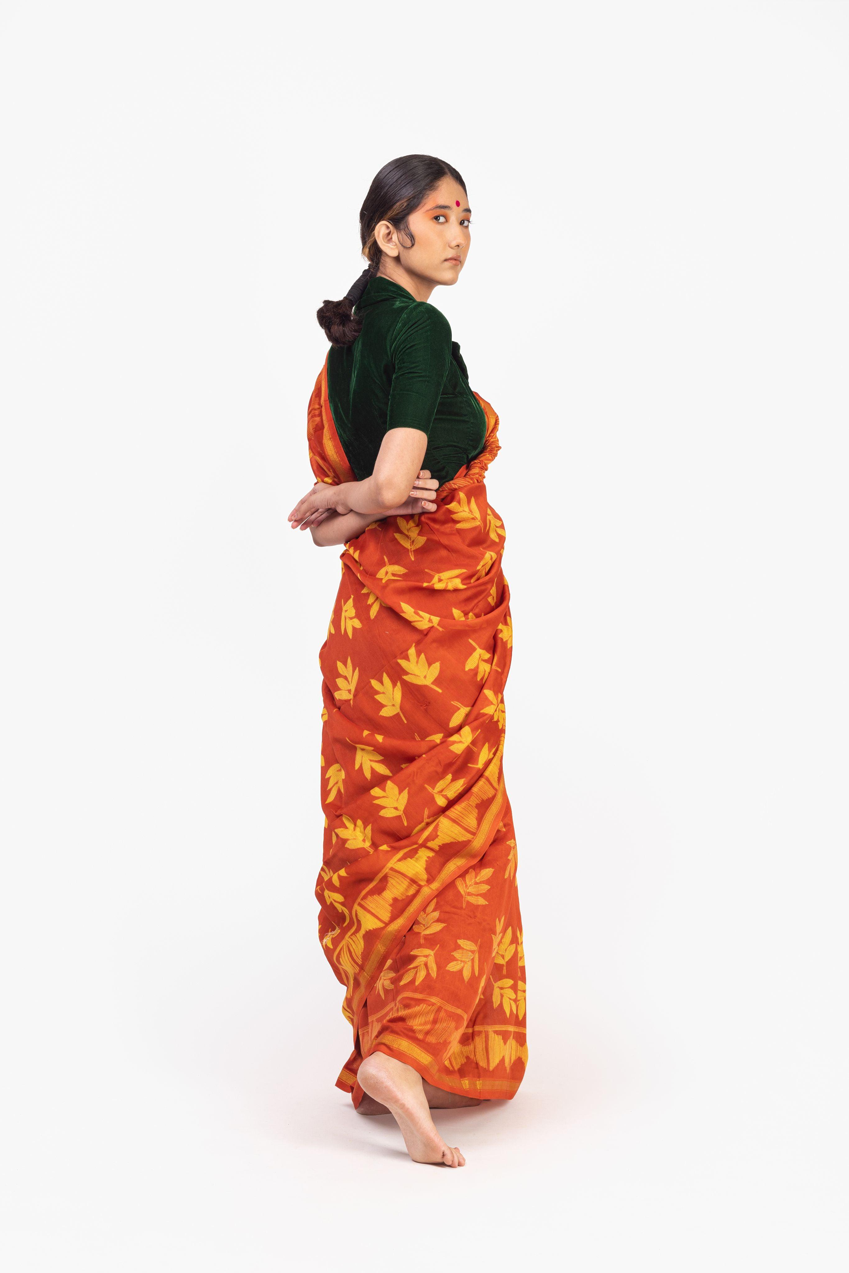 Kaisori Inayaat Red and yellow Shibori print saree