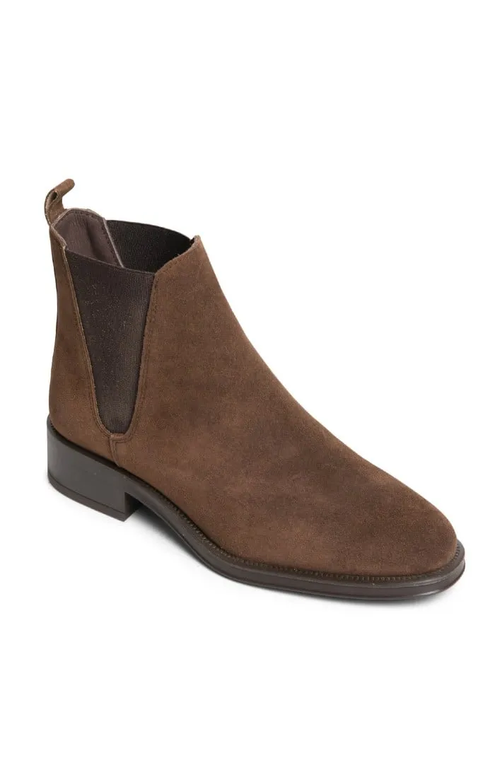 Ladies Suede Chelsea Boots