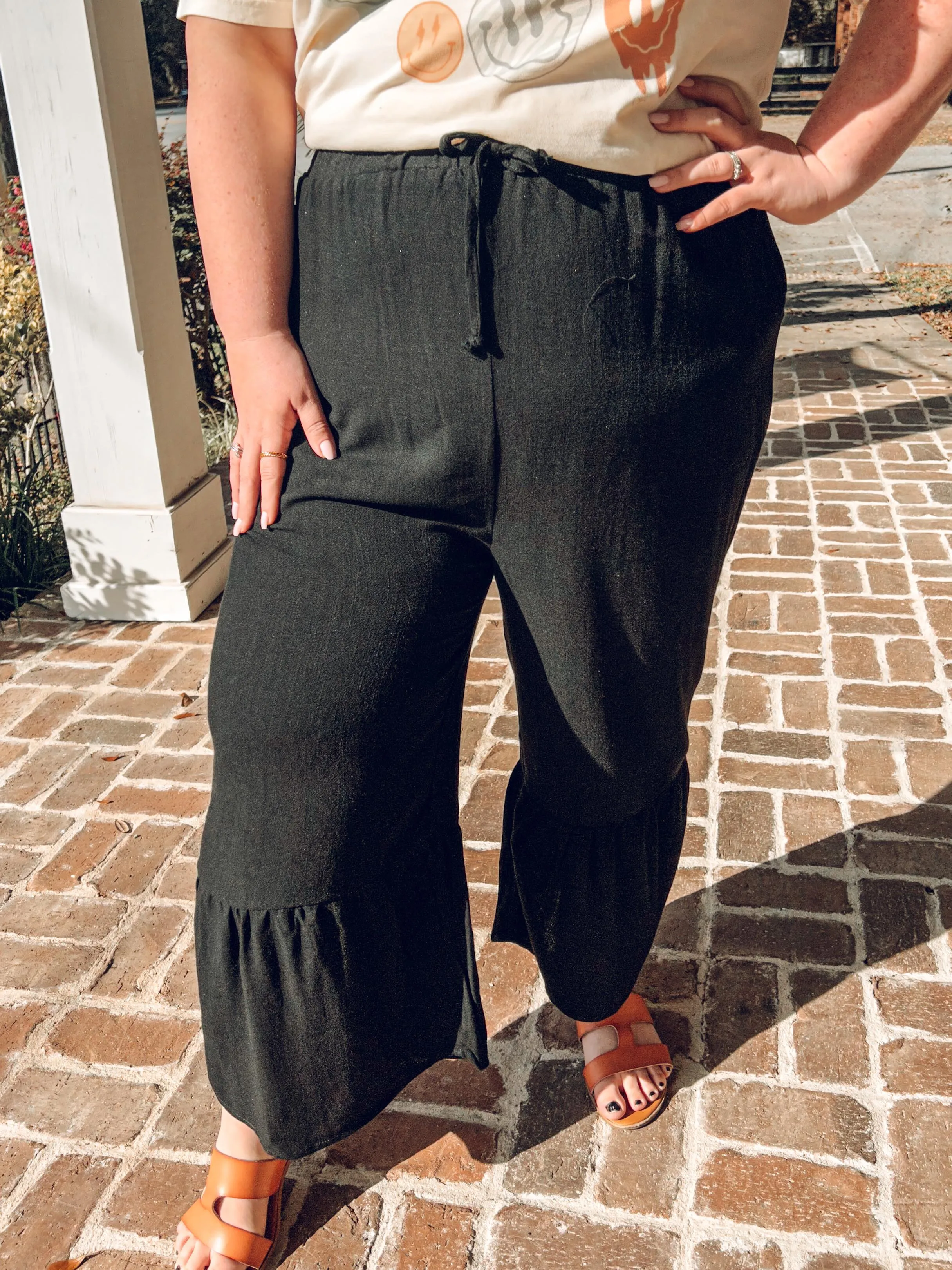 Laney Curvy Cropped Pant | Black