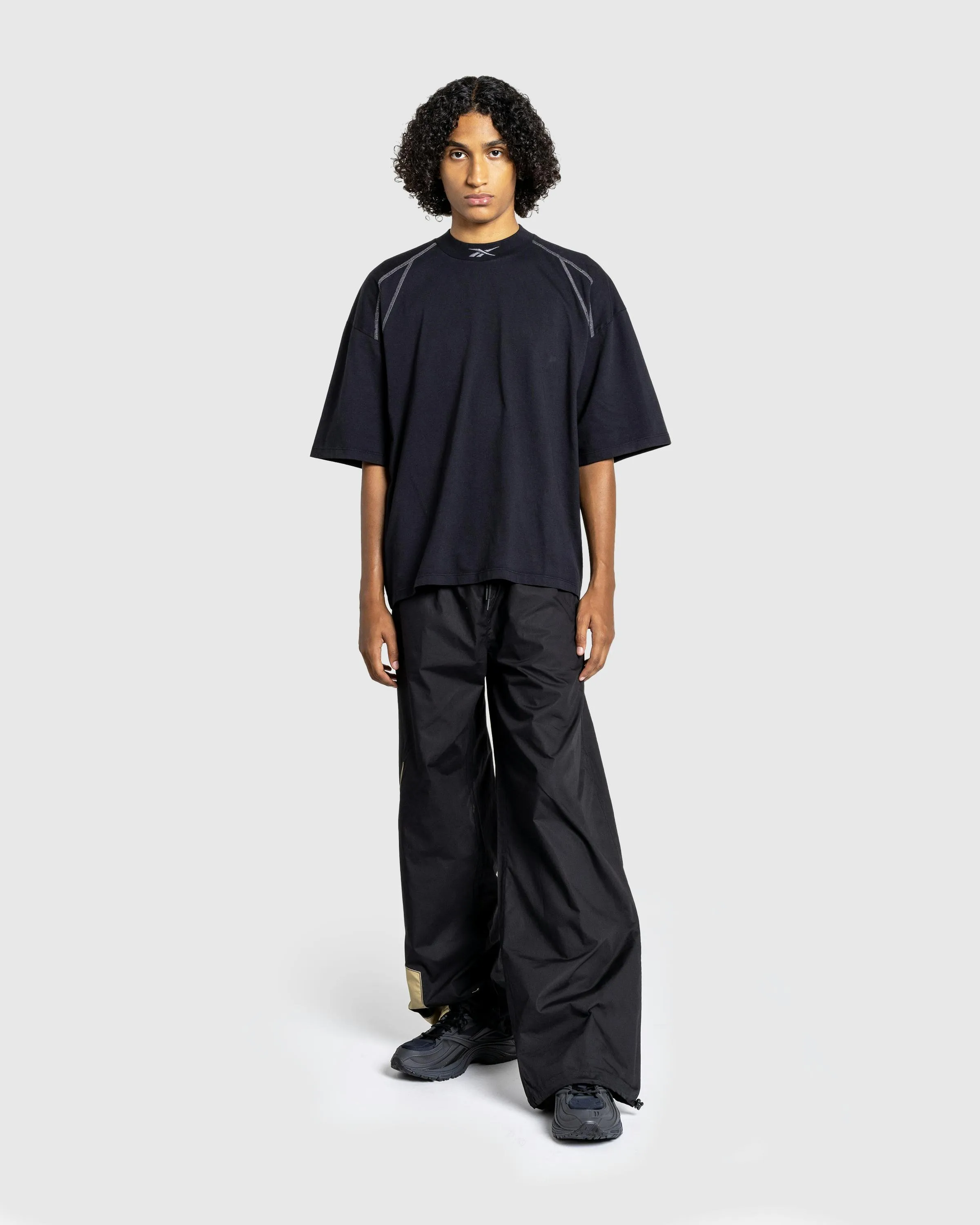 Reebok – Unisex Icon Remix Track Pant Black/Mocha | Highsnobiety Shop