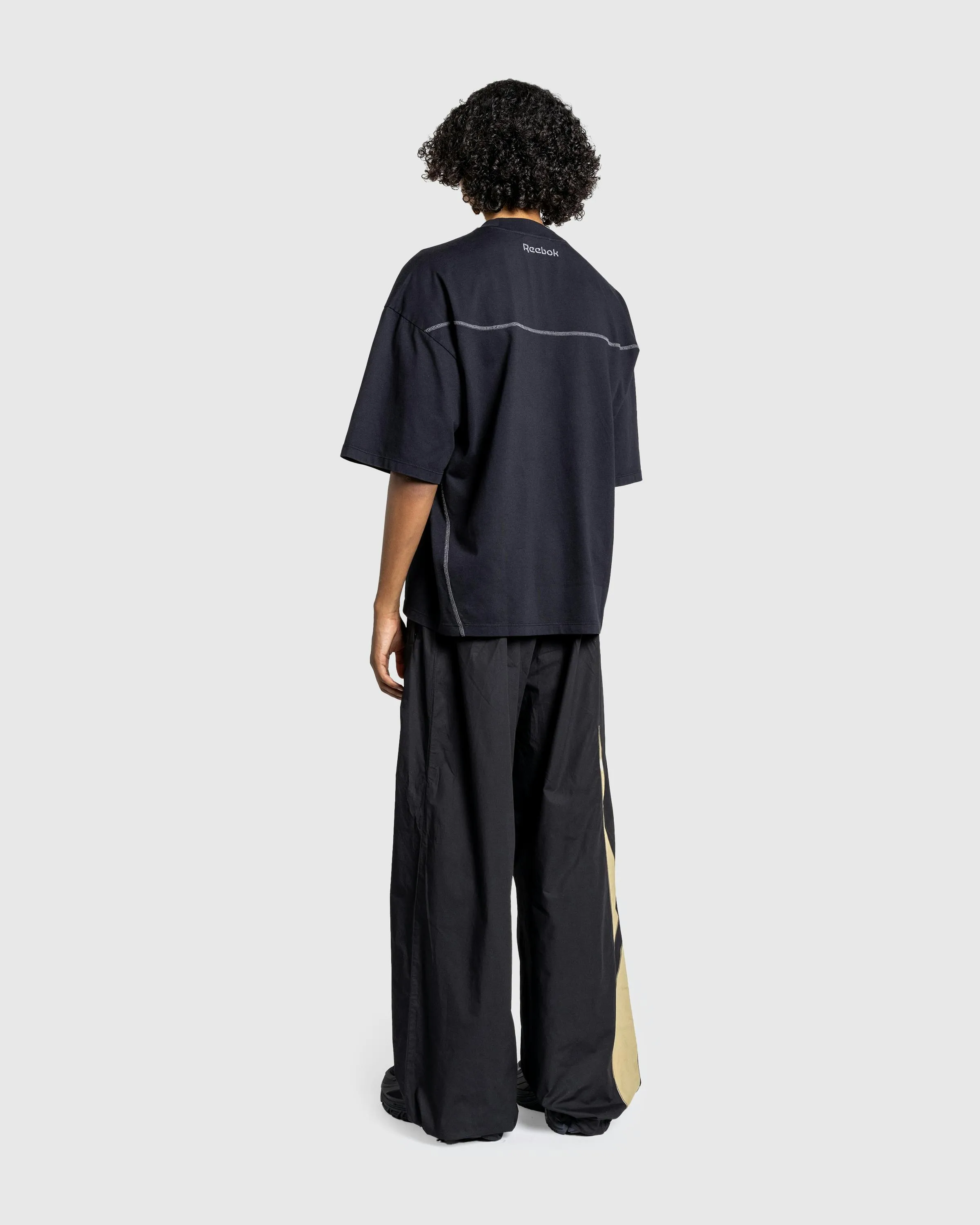 Reebok – Unisex Icon Remix Track Pant Black/Mocha | Highsnobiety Shop