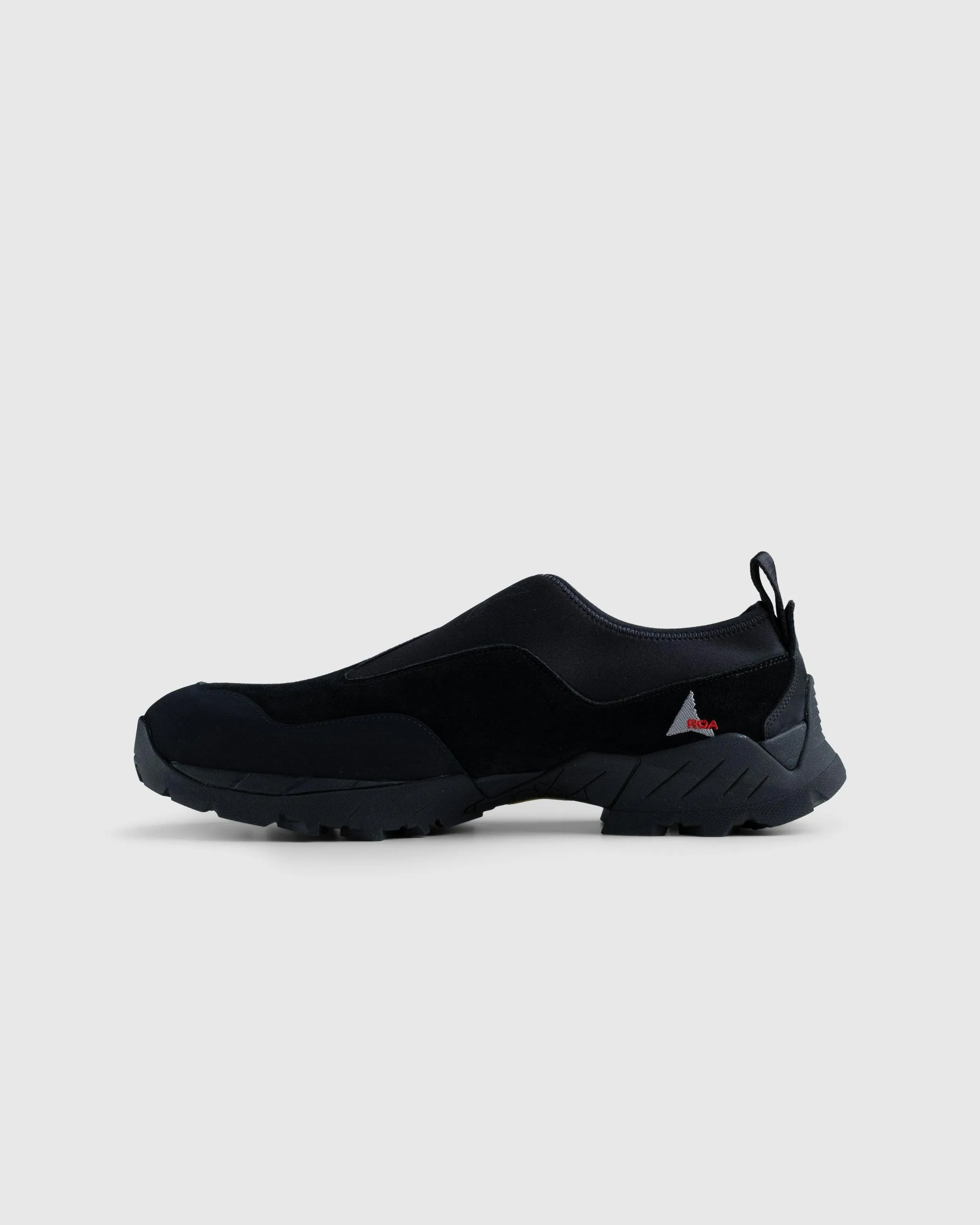 ROA – Slip On Sneaker Black | Highsnobiety Shop