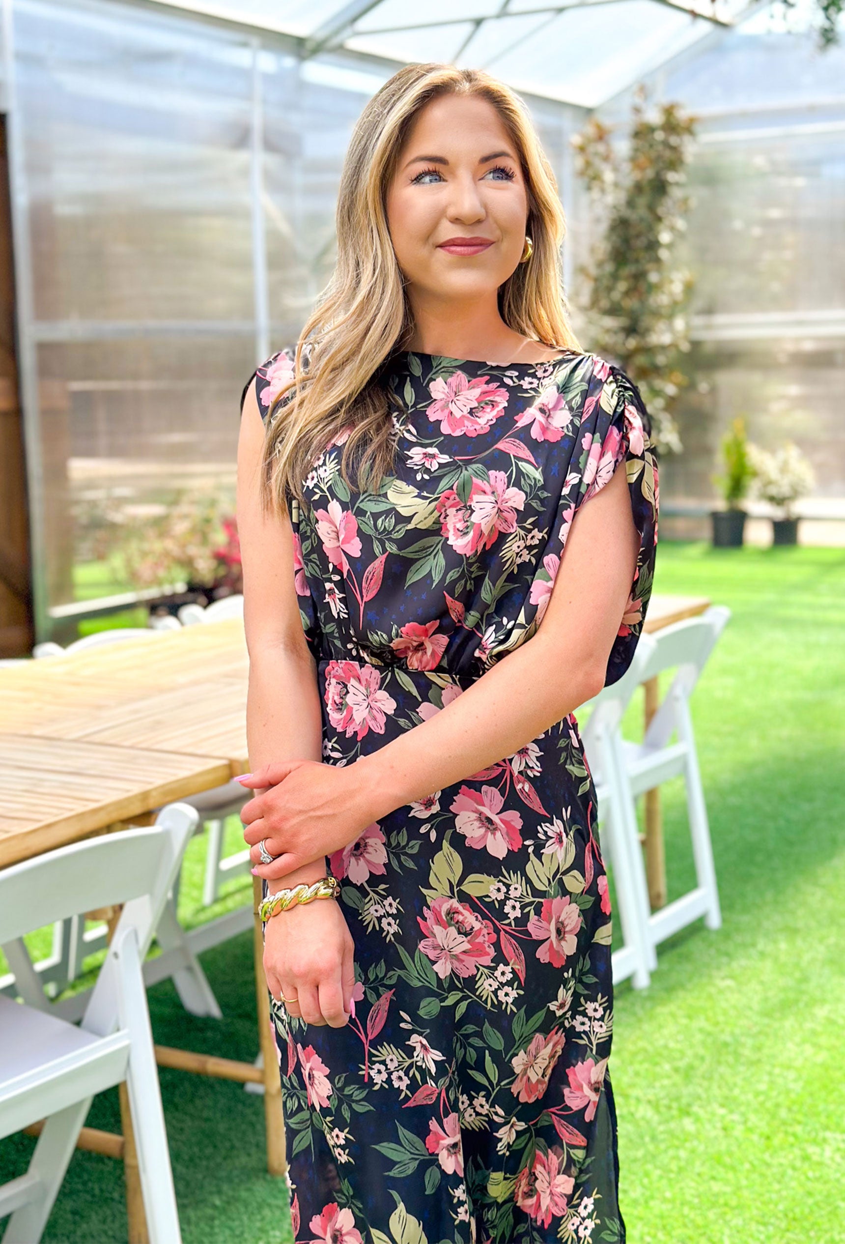 Social And Chic Floral Midi Dress