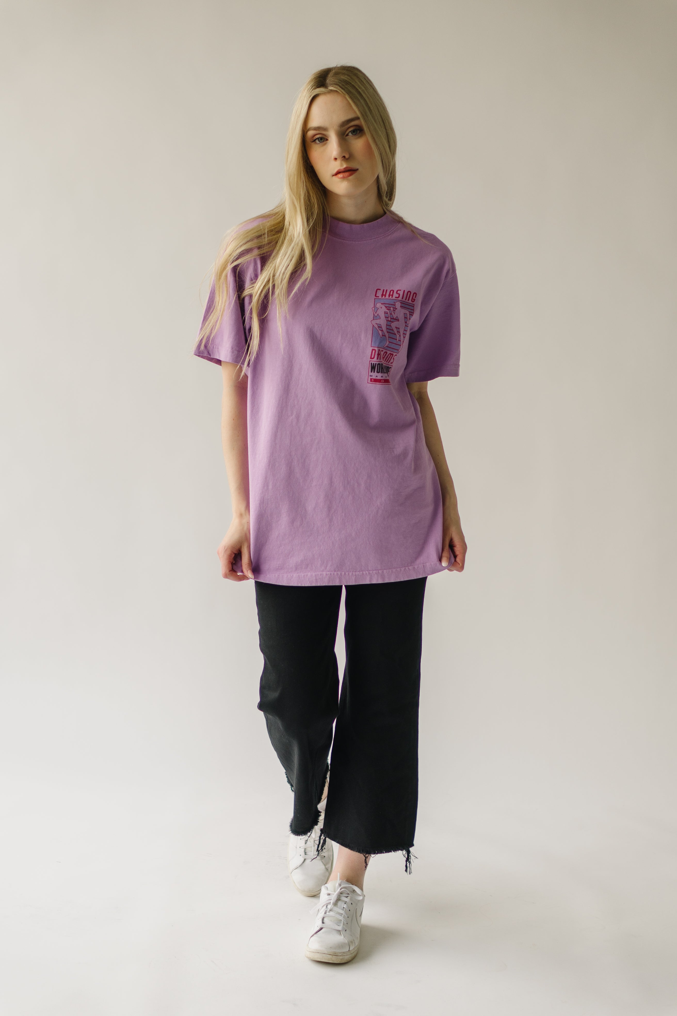 The Catch Me Graphic Tee in Lilac